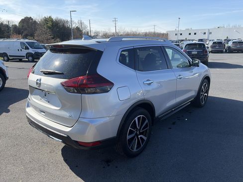 Used 2020 Nissan Rogue SL image 4