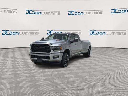 Used 2024 RAM 3500 Limited w/ Night Edition AWD/4WD image 3