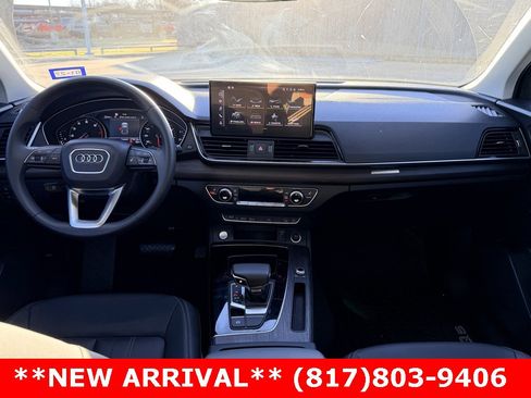 Used 2024 Audi Q5 2.0T Premium w/ Convenience Package image 10