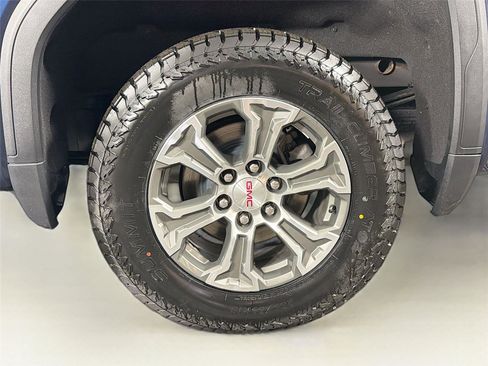 Used 2021 GMC Sierra 1500 SLT w/ SLT Convenience Package AWD/4WD image 34