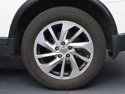 Used 2015 Nissan Rogue SL FWD image 21