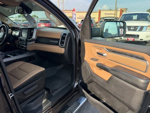 Used 2019 RAM 1500 Big Horn RWD image 12