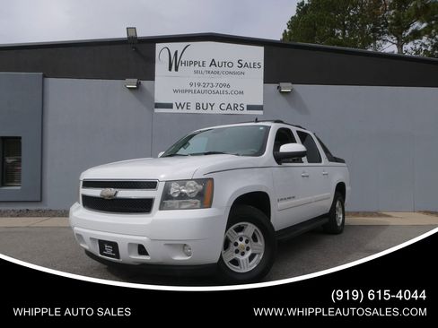 Used 2008 Chevrolet Avalanche LT w/ LT Preferred Equipment Group image 1