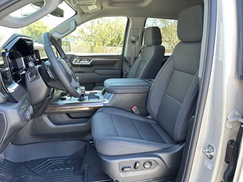 New 2026 Chevrolet Silverado 1500 RST AWD/4WD image 15
