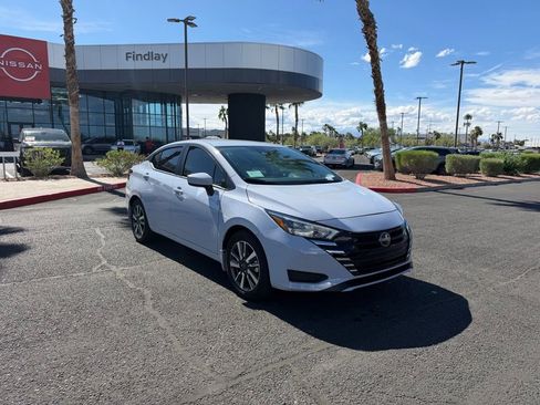 Used 2025 Nissan Versa SV w/ Trunk Package image 3