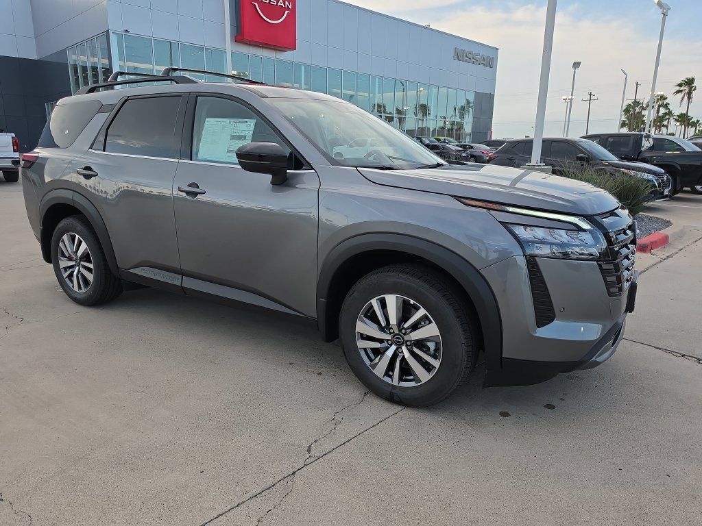 New 2026 Nissan Pathfinder SL FWD image 9