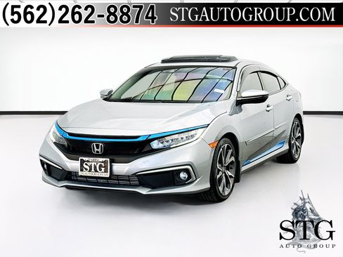 Used 2019 Honda Civic Touring image 1