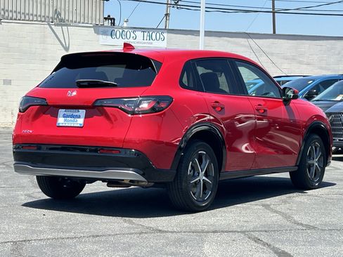 Certified 2024 Honda HR-V EX-L image 6