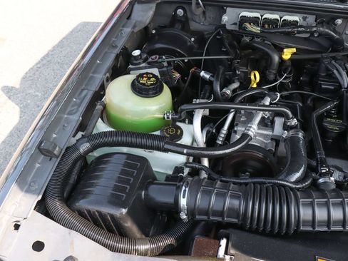 Used 2010 Ford Ranger XLT RWD image 14