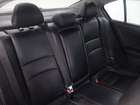 Used 2016 Honda Accord Touring image 17