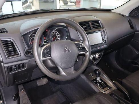 Used 2024 Mitsubishi Outlander Sport AWD image 17