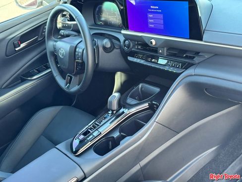 Certified 2026 Toyota Crown Signia AWD/4WD image 12