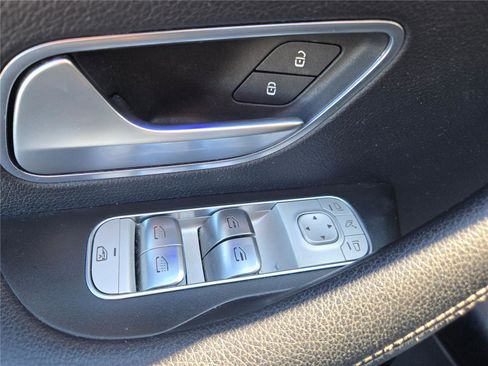 Used 2021 Mercedes-Benz GLS 450 4MATIC image 26