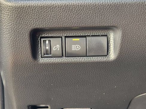 Used 2025 Toyota RAV4 LE AWD/4WD image 21