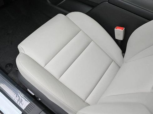 New 2025 Nissan Rogue SL w/ SL Premium Package AWD/4WD image 31