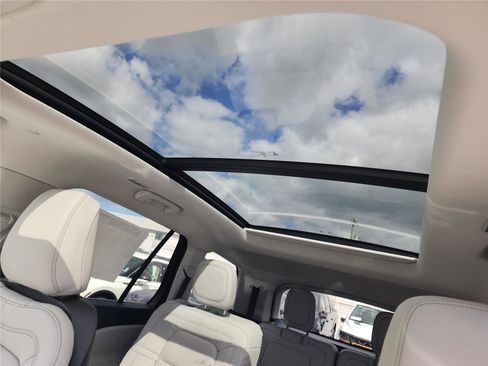 New 2026 Lincoln Aviator Reserve image 15