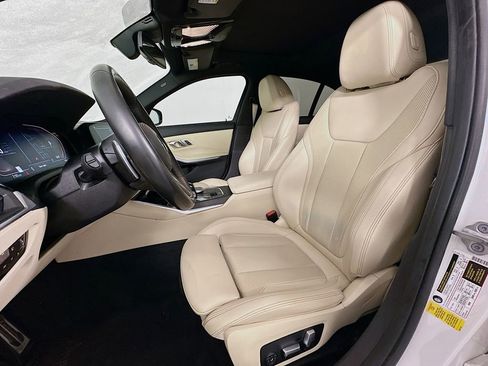 Used 2022 BMW 330i Sedan w/ M Sport Package image 21