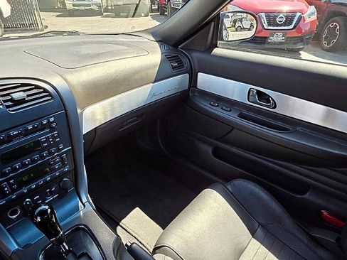 Used 2002 Ford Thunderbird Deluxe image 40