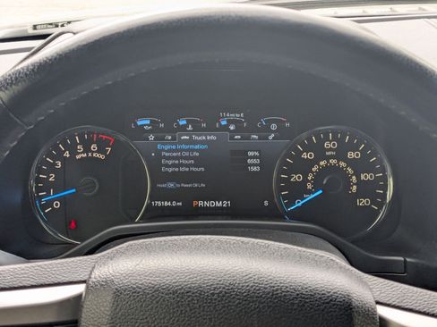 Used 2015 Ford F150 Lariat w/ Equipment Group 502A Luxury image 22