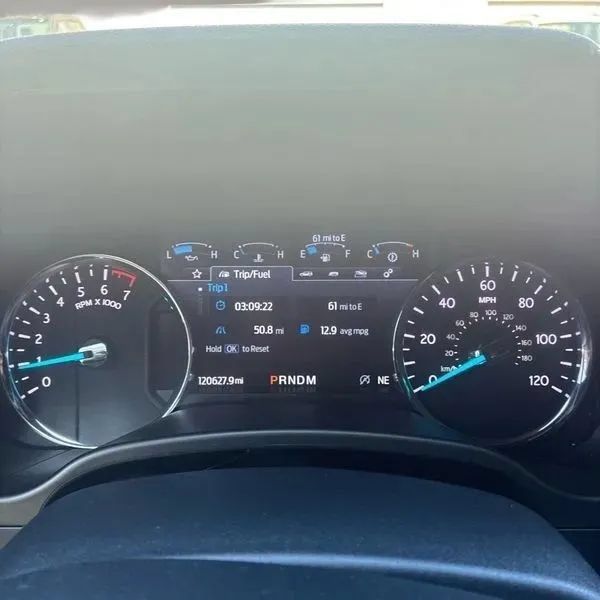 Used 2020 Ford Expedition XLT w/ Equipment Group 202A AWD/4WD image 31