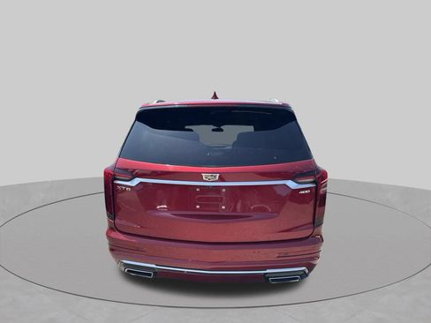 Used 2021 Cadillac XT6 Premium Luxury FWD image 7