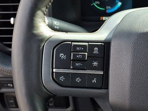 Used 2024 Ford F150 Lightning Lariat image 25