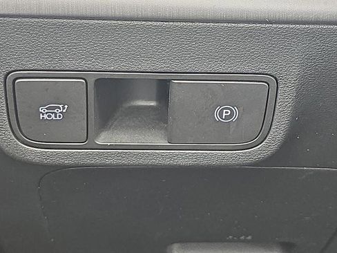 Used 2024 Hyundai Kona Limited FWD image 25