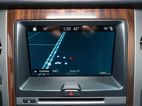 Used 2017 Ford Expedition Platinum image 19