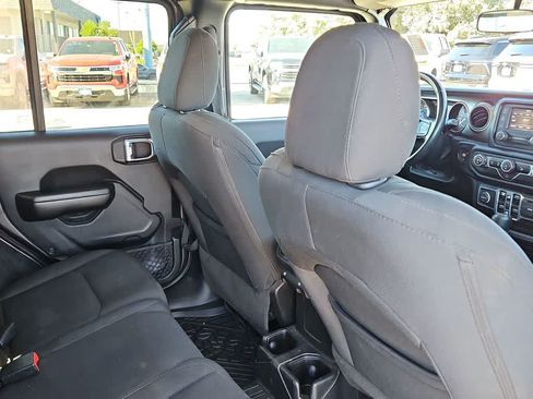 Used 2020 Jeep Wrangler Unlimited Sport S AWD/4WD image 15