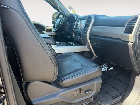 Used 2019 Ford F350 Lariat w/ Lariat Ultimate Package AWD/4WD image 27