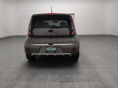 Used 2018 Kia Soul + FWD image 7