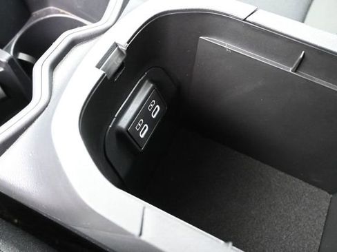 Used 2023 Toyota RAV4 LE AWD/4WD image 24