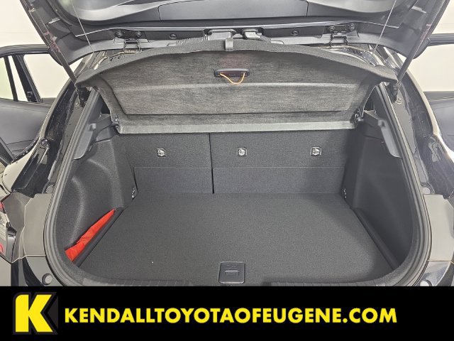 Certified 2025 Toyota Corolla Hatchback w/ SE Package FWD image 24