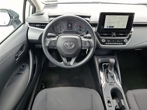 Used 2023 Toyota Corolla LE FWD image 13
