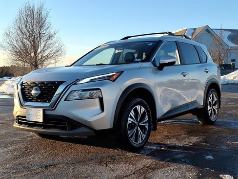 Certified 2022 Nissan Rogue SV w/ SV Premium Package image 29