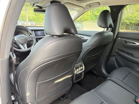 Used 2024 INFINITI QX50 Luxe AWD/4WD image 23