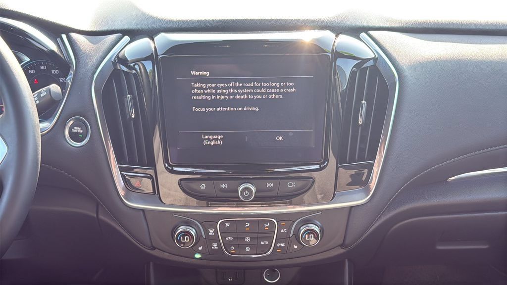 Used 2023 Chevrolet Traverse LT w/ LPO, Cargo Package AWD/4WD image 13