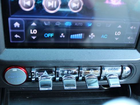Used 2015 Ford Mustang Premium RWD image 20