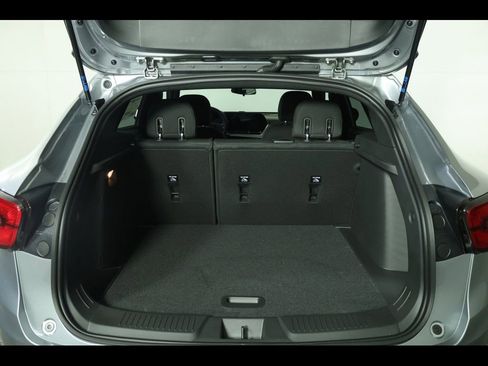 New 2026 Chevrolet Trax RS w/ Sunroof Package image 14