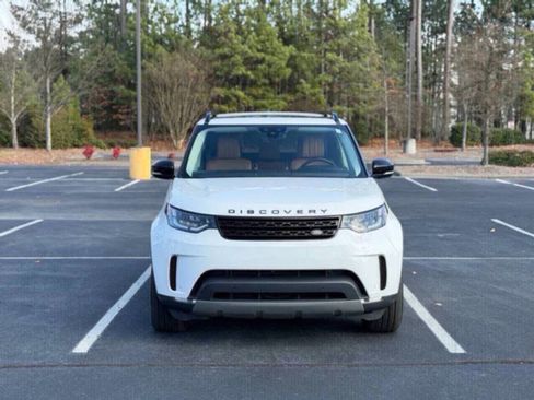 Used 2019 Land Rover Discovery HSE Luxury image 2