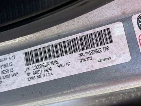 Used 2013 Chrysler 200 LX image 28