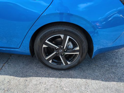 New 2025 Nissan Sentra SV w/ All-Weather Package image 7