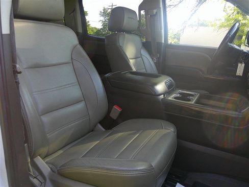 Used 2016 GMC Sierra 1500 Denali w/ Denali Ultimate Package AWD/4WD image 23