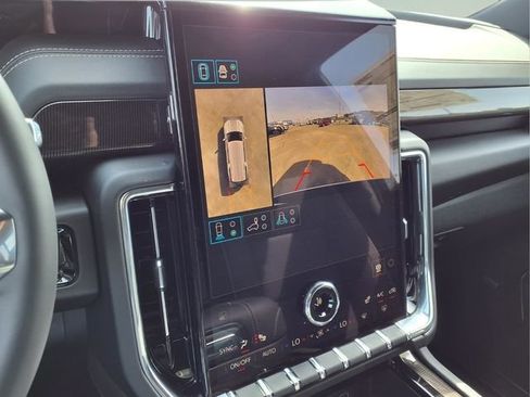 New 2026 GMC Yukon XL Elevation image 9