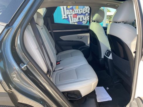 Used 2022 Hyundai Tucson Limited image 15