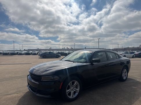 Used 2023 Dodge Charger SXT image 8