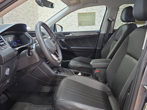 Used 2023 Volkswagen Tiguan SE image 26
