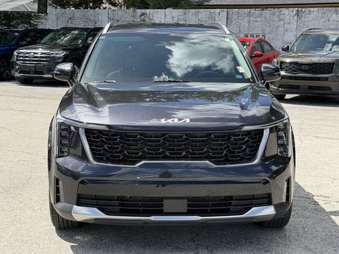 Used 2025 Kia Sorento S FWD image 3