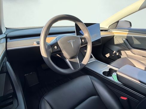 Used 2021 Tesla Model 3 Standard Range Plus RWD image 15