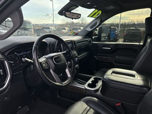 Used 2021 GMC Sierra 2500 Denali w/ Denali Ultimate Package image 25